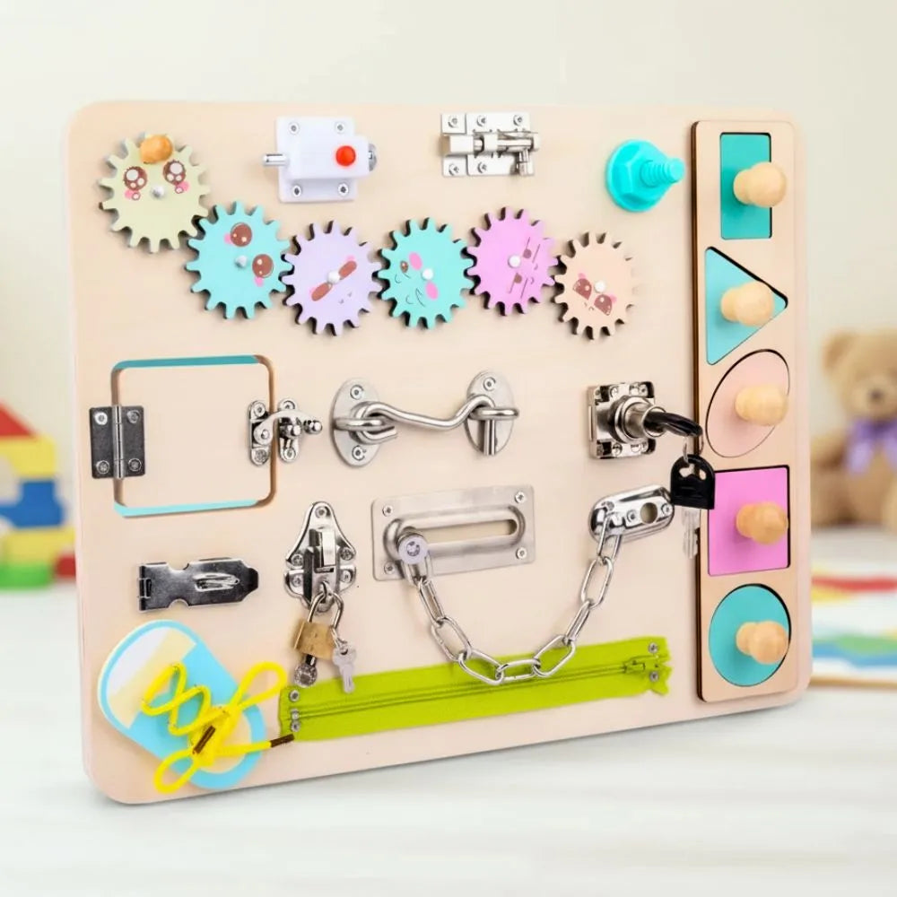 Busy board bois avec verrous et engrenages enfant