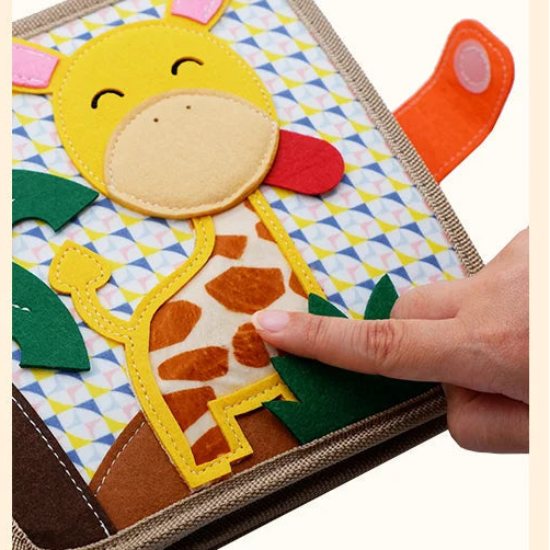 Livre Montessori douceur girafe couleurs vives
